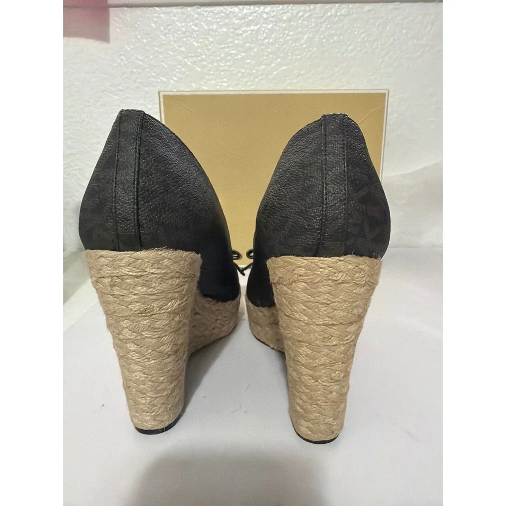 Michael Kors Brown Monogram Peep Toe Wedge Espadrille Sandals Bow 8M NEW